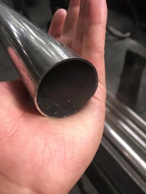 Tubo soldado de acero inoxidable 304 para resistencia al calor y resistencia a bajas temperaturas